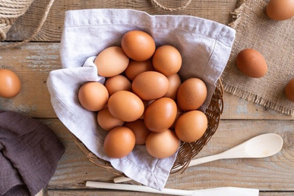 Trứng gà giúp thúc đẩy mọc tóc nhanh hơn